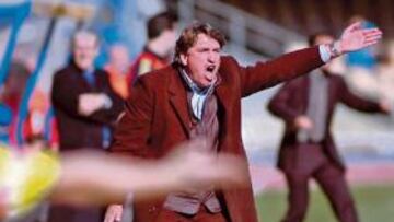 <b>CENTRADO. </b>Esteban Vigo quiere que la plantilla esté tranquila y sólo permitirá la consabida baja de Álex Colorado.