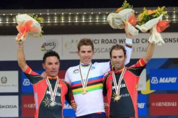 Rui Alberto Faria Da Costa posando con Joaquin Rodriguez y Alejandro Valverde