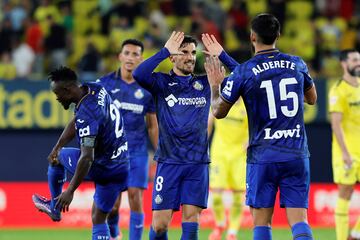 El medio del Getafe fue el encargado de transformar el pol¨¦mico penalti ante el Villarreal. Su buen trabajo en el control del juego es una garant¨ªa para Bordal¨¢s.
FOTOS CARME RIPOLLES