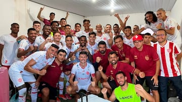 Dos chilenos vuelven desde Brasil