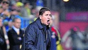 <b>CARAS NUEVAS. </b>El técnico Juan Carlos Garrido ya tiene un nuevo fichaje en la mediapunta.