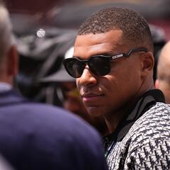 Real Madrid target Kylian Mbappé reaffirms intention to see out final year of Paris Saint-Germain contract