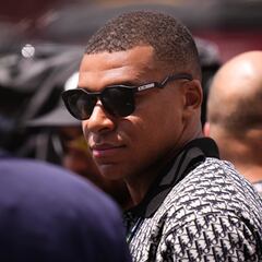 Mbappé insiste al PSG: no se va