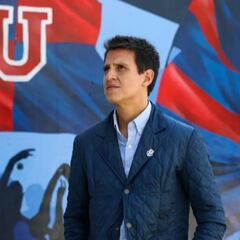 Luis Roggiero se va de la U