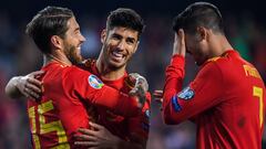 Ramos celebr&oacute; su gol con Asensio y Morata.