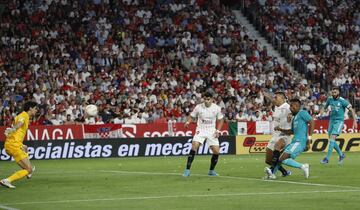 2-1. Rodrygo marca el primer gol.