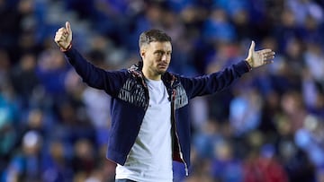 Martin Anselmi head coach of Cruz Azul during the 13th round match between Cruz Azul and FC Juarez as part of the Liga BBVA MX, Torneo Apertura 2024 at Ciudad de los Deportes Stadium on October 23, 2024 in Mexico City, Mexico.