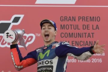 Jorge Lorenzo, feliz tras ganar la carrera. 