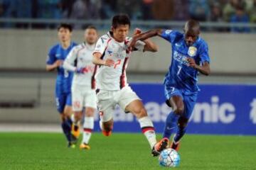 Ramires Santos del Jiangsu FC, 13 millones de euros al año. 