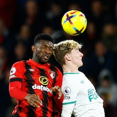 Lerma y Davinson suman minutos en Premier League