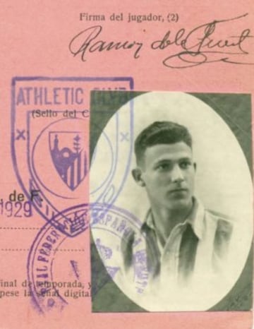 Jugó desde 1926 a 1934 en las filas del Athletic de Bilbao, donde ganó tres Ligas y cuatro Copas. La temporada 1934-35 ficha por el Atlético de Madrid. En 1935 en un choque con Eizaguirre portero del Sevilla se rompió la tibia y peroné, como consecuencia de esta lesión su carrera sufrió un parón.