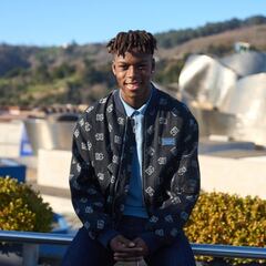 Nico Williams: “Me fijo mucho en Vinicius”