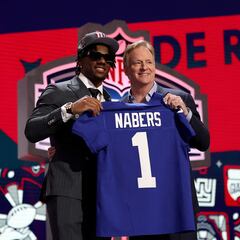 ¿Qué porcentaje de jugadores reclutados llegan a una plantilla de la NFL?