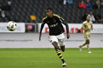Isak has scored 13 goals in 29 games since making his first-team debut for AIK in February 2016.