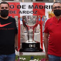 El trofeo de LaLiga del Atlético llega al Ayuntamiento de Torrejón