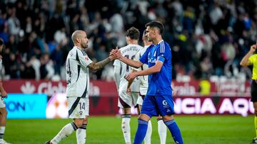 11/11/24 PARTIDO SEGUNDA DIVISION
ALBACETE- OVIEDO
FIN DE PARTIDO SALUDO JON GARCIA