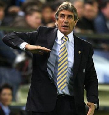 En 2007-2008, Pellegrini logra la mejor campaña de la historia del Villarreal: es subcampeón con 77 puntos y clasifica de forma directa a la Champions League.