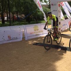 Bustos, Cavero y García, los más fuertes en Medina