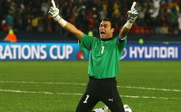 El egipcio Essam El Hadary cierra el podio de los arqueros, tras haber jugado con 36 años y 157 días en la Copa 2009.