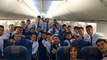 La Selección española aterrizó en Francia llena de dudas