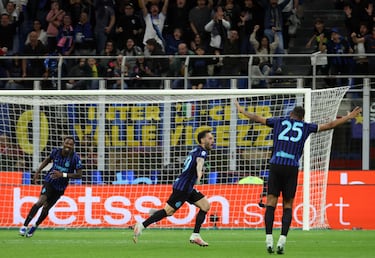 El Inter aplasta a la Roma 