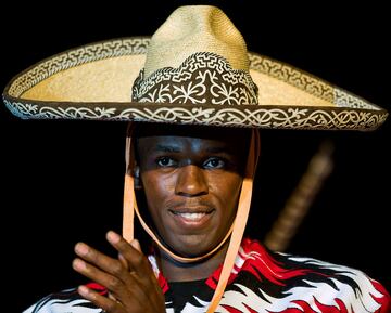 El 2009 el atleta jamaiquino participó en el World Sport Congress realizado en la Ciudad de México. El medallista olímpico posó con sombrero mexicano durante su estadía en la capital. 