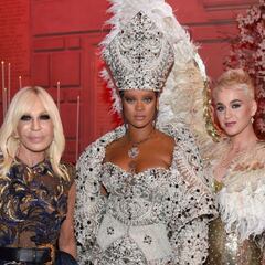 Met Gala 2021: Presentadores, invitados, famosos, lista de asientos, alfombra roja...