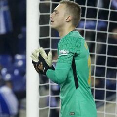 Messi perdonó y el Espanyol no