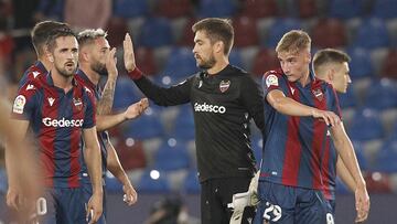 16/10/21 PARTIDO PRIMERA DIVISION 
 LEVANTE UD - GETAFE CF
 AITOR FERNANDEZ
 MIRAMON
 CANTERO
 
 