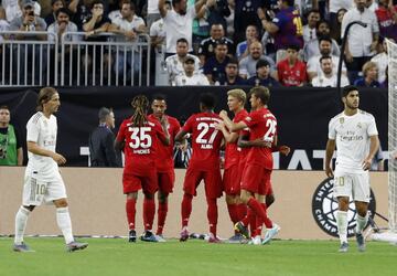 Los jugadores del Bayern celebrando el tanto de Tolisso 