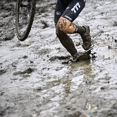 El temporal Ciarán también afecta a los Europeos de ciclocross