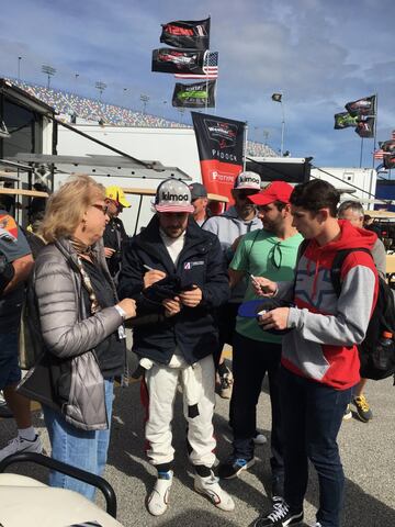 El ambiente de las 24 horas de Daytona en imágenes