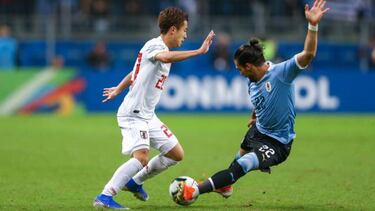 Barcelona complete Hiroki Abe signing from Kashima Antlers