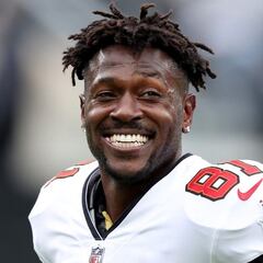 Fiscales retiran orden de arresto contra Antonio Brown