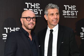 Los exporteros italianos Walter Zenga y Francesco Toldo.