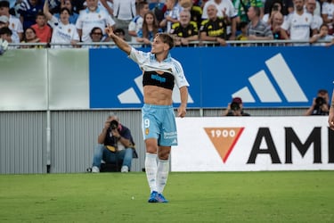 Un doblete tempranero hizo que la parroquia de La Rosaleda soñara con una victoria cómoda ante el Granada. Aunque no fue así, Chupete volvió a demostrar que tiene gol.