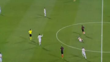 Pique entre madridistas: el manotazo de Modric a Ceballos