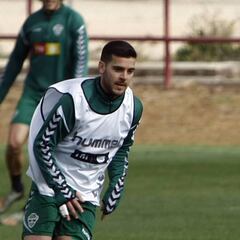 Víctor se pierde el regreso por una rotura en el recto anterior