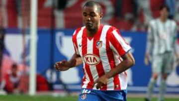 <b>ESCUCHA OFERTAS.</b> Aunque ve complicada su salida, Sinama no descarta la posibilidad de regresar a Francia.