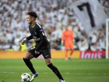 Paris Saint-Germain's Brazilian forward Neymar