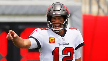 El gerente general de los Buccaneers cree que el quarterback podr&iacute;a mantenerse en la liga una vez que expire su contrato actual.