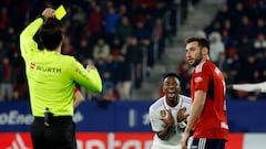 The Brazilian from Real Madrid criticised a foul on Munuera Montero that the referee did not whistle, instead ruling a throw-in in favour of Osasuna.