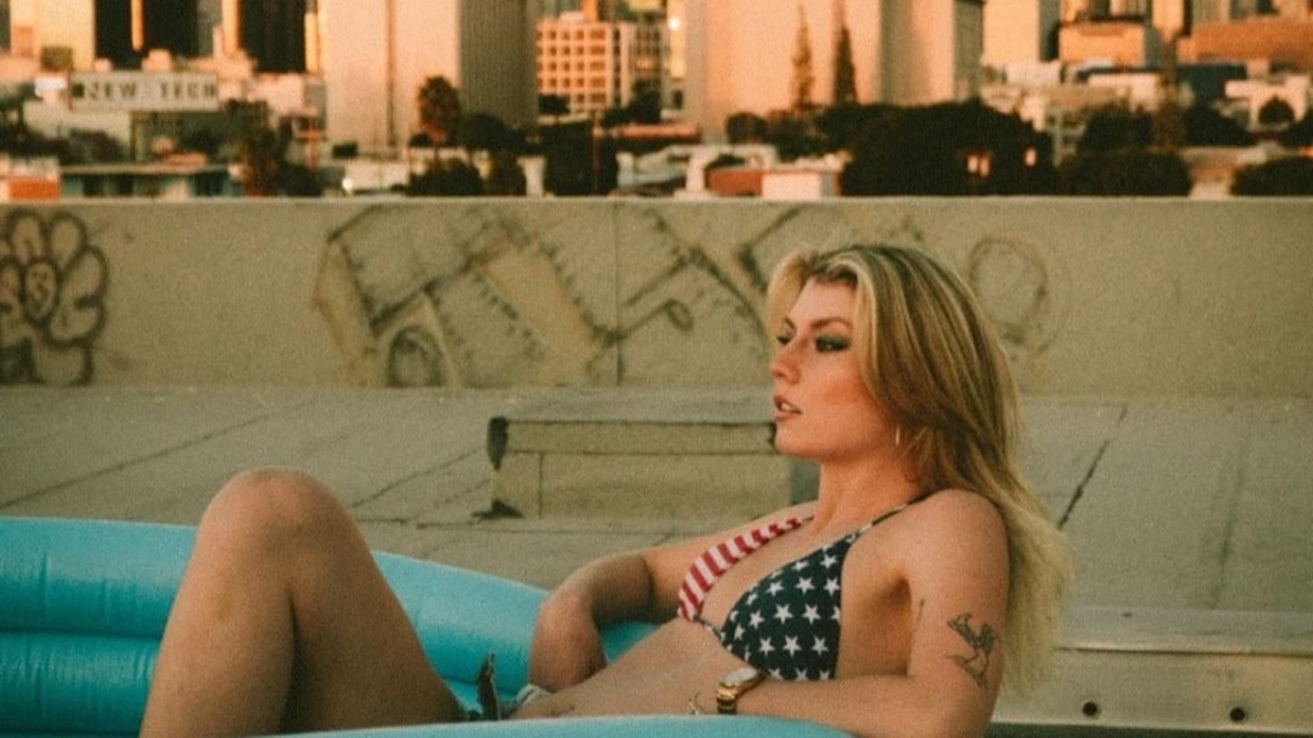 Who is Dasha who sings the viral ‘did your boots stop working’ line