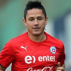 Canales: "Sufro mucho por no haber hecho un gol por la Roja"