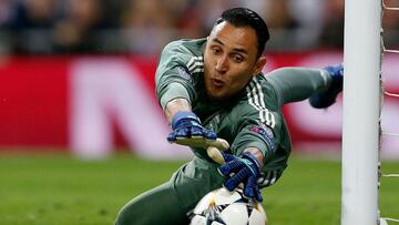 Ganó la UEFA Champions League 2018 con el Real Madrid y participará en el próximo Mundial con Costa Rica.