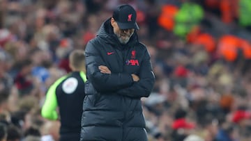 LIVERPOOL, ENGLAND - OCTOBER 29: Jurgen Klopp, manager of Liverpool, looks dejected during the Premier League match between Liverpool FC and Leeds United at Anfield on October 29, 2022 in Liverpool, England. (Photo by James Gill - Danehouse/Getty Images)