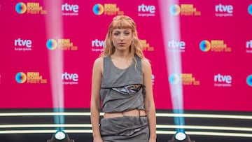 Quién es Chica Sobresalto, la exconcursante de ‘Operación Triunfo’ con su “pop molesto” bajo el nombre ‘Mala feminista’