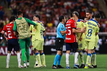 Se desató la bronca en el Clásico de Concachampions