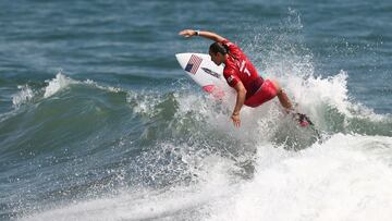 La surfista hawaiana, cuatro veces campeona del World Championship Tour de la World Surf League, ha escrito su nombre en los libros de historia del surfing. Otra vez. En su camino gan¨® a la campeona del mundo 2019 Sofia Mulanovich, a la brasile?a Silvana