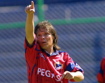 El atacante uruguayo, Martín Rodríguez Alba, llegó a la Liga MX en 1999 y regresó a su país como campeón de goleo, con 12 anotaciones en el Invierno 2001 con Irapuato. Previamente, con el Atlante, sólo había hecho tres goles en 15 partidos.